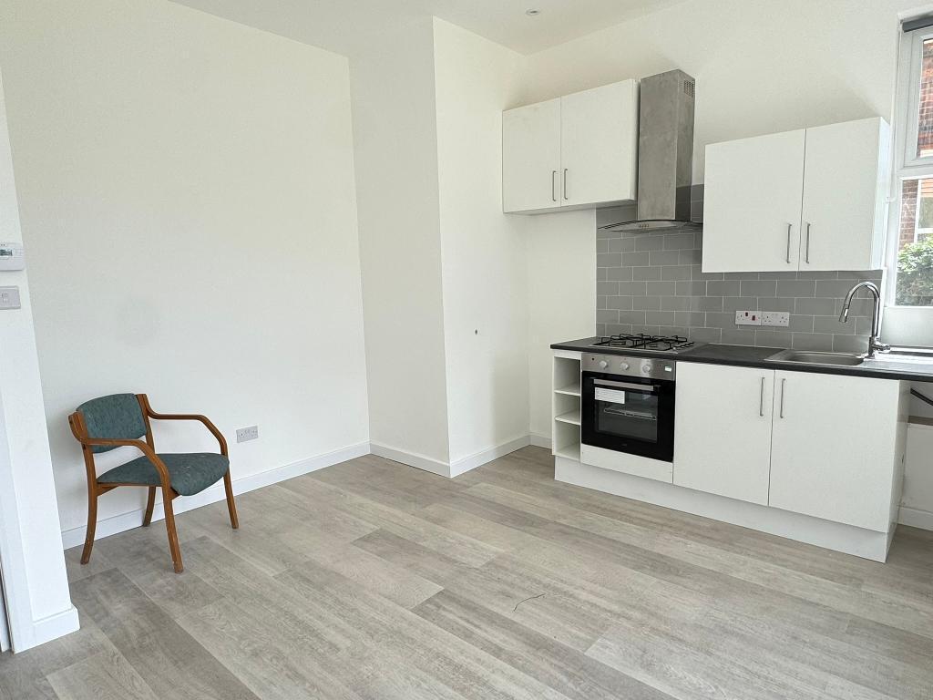 1 bed 1st Floor Flat for rent in Streatham. From Tennison Property - Wimbledon