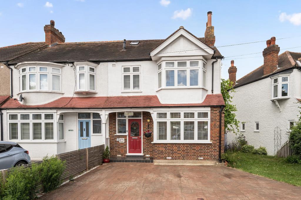 4 bed End of Terrace for rent in Wimbledon. From Tennison Property - Wimbledon 4 bed End of Terrace for rent in Wimbledon. From Tennison Property - Wimbledon