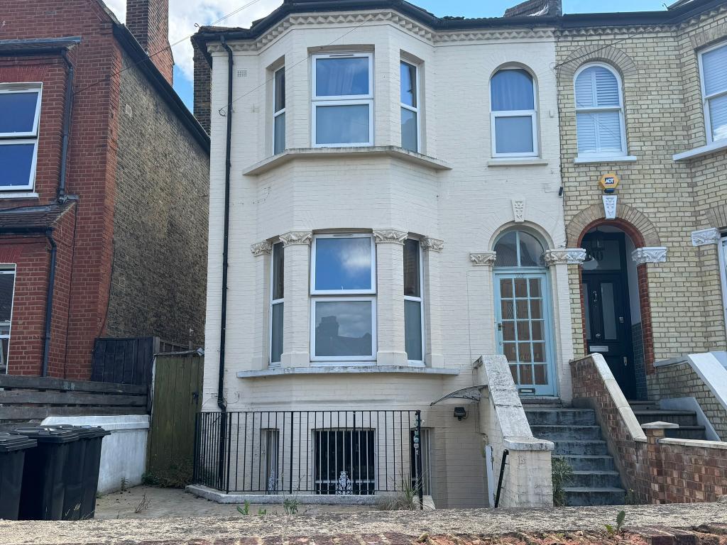 6 bed Annexe for rent in Streatham. From Tennison Property - Wimbledon