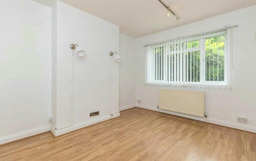2 bed 1st Floor Flat for rent in New Malden. From Tennison Property - Wimbledon 2 bed 1st Floor Flat for rent in New Malden. From Tennison Property - Wimbledon