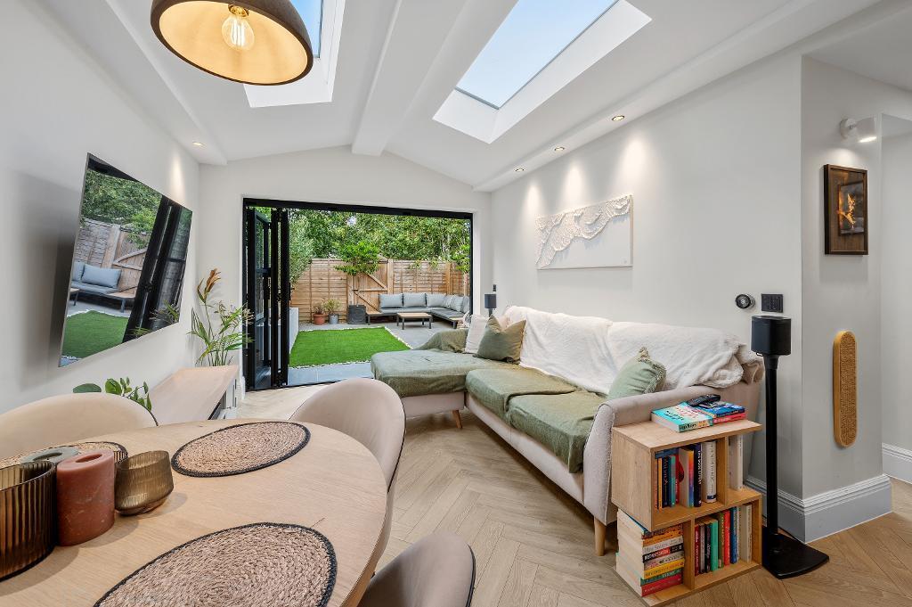 2 bed Annexe for rent in Wimbledon. From Tennison Property - Wimbledon 2 bed Annexe for rent in Wimbledon. From Tennison Property - Wimbledon