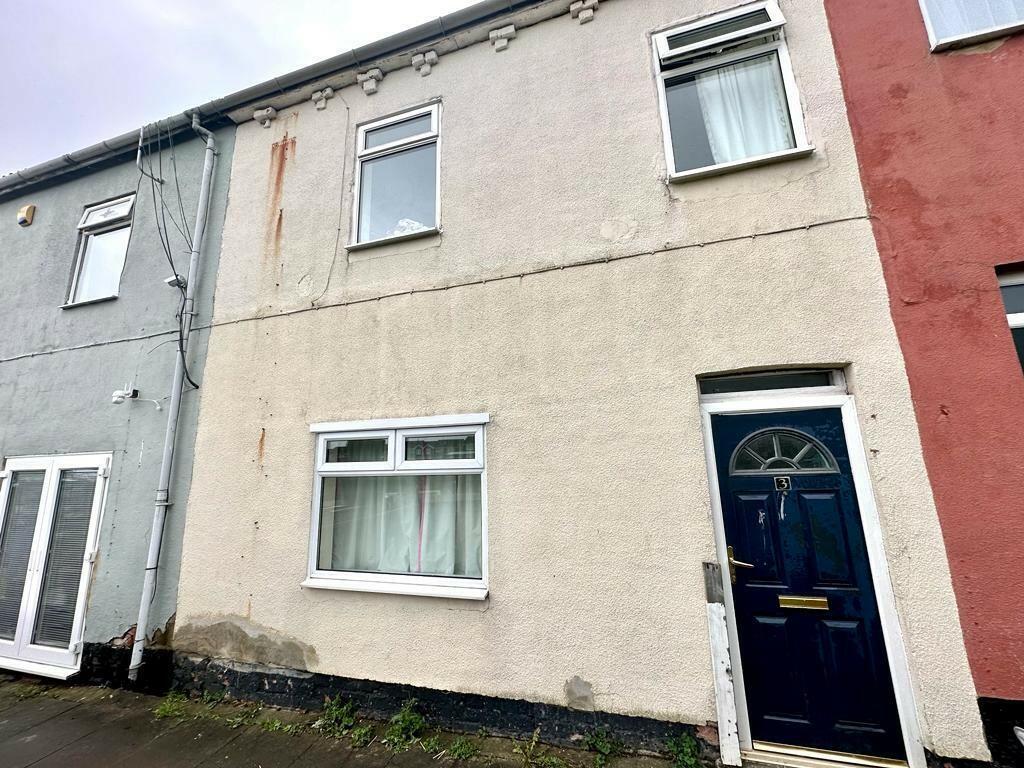 3 bed Mid Terraced House for rent in New Marske. From Kings Estate Agents - Redcar