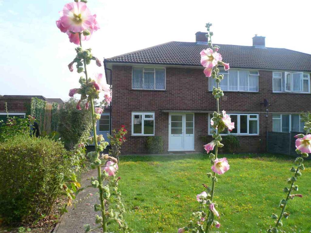 2 bed House (unspecified) for rent in Chesham. From Home Management Ltd - Bushey 2 bed House (unspecified) for rent in Chesham. From Home Management Ltd - Bushey