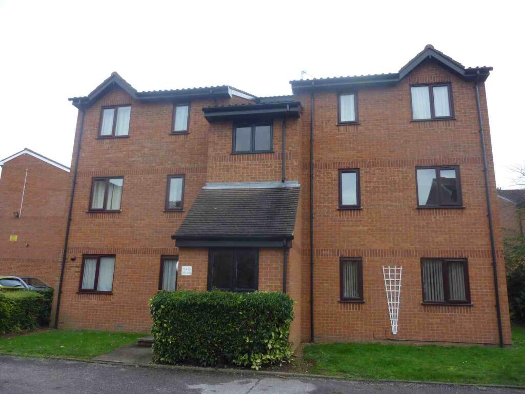 2 bed House (unspecified) for rent in Watford. From Home Management Ltd - Bushey 2 bed House (unspecified) for rent in Watford. From Home Management Ltd - Bushey
