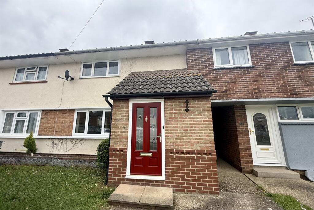 2 bed Mid Terraced House for rent in Braintree. From Kings Property - Braintree