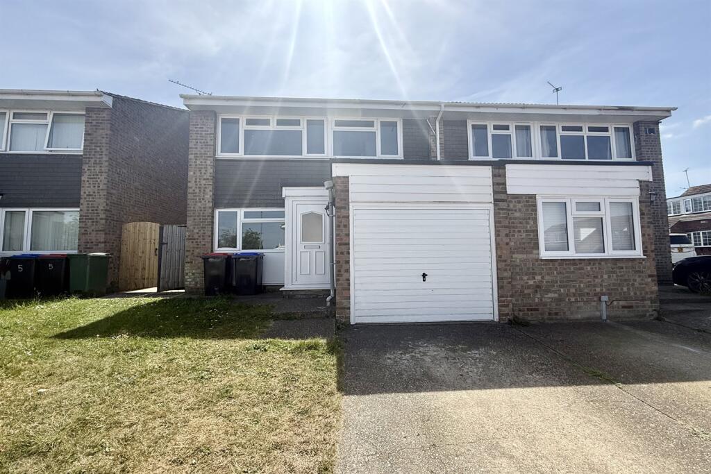 3 bed Semi Detached for rent in Braintree. From Kings Property - Braintree