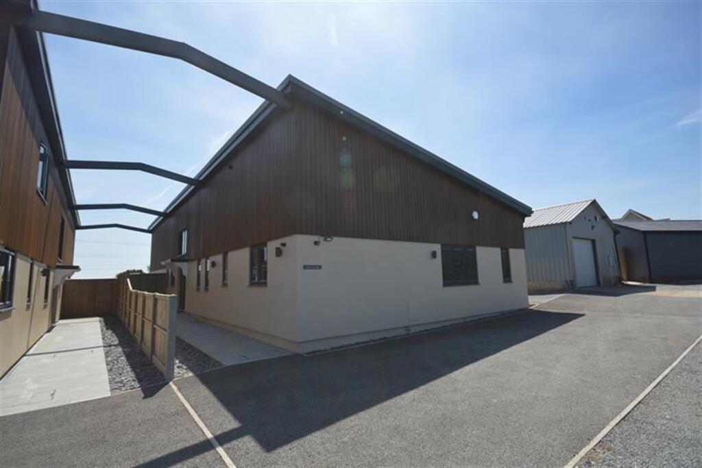 4 bed Detached for rent in White Notley. From Kings Property - Braintree