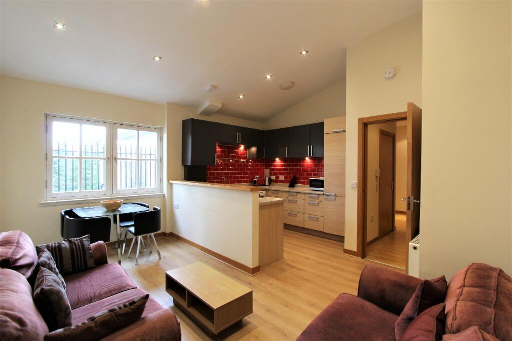 2 bed 1st Floor Flat for rent in Edinburgh. From Dunpark - Edinburgh