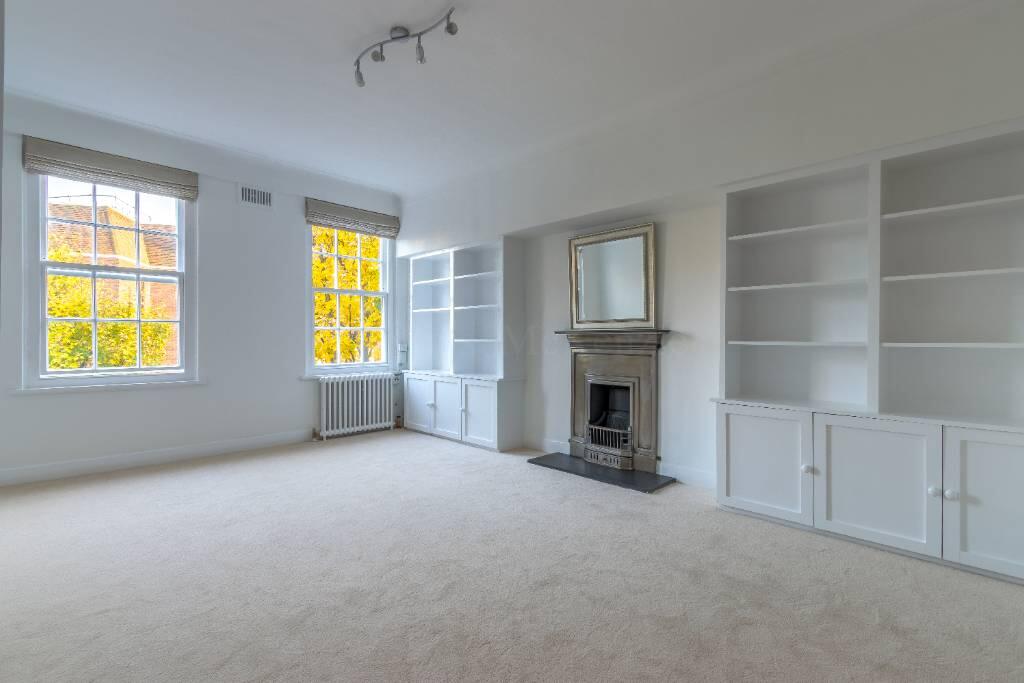 1 bed 1st Floor Flat for rent in Hampstead. From Naylius McKenzie - Belsize Park