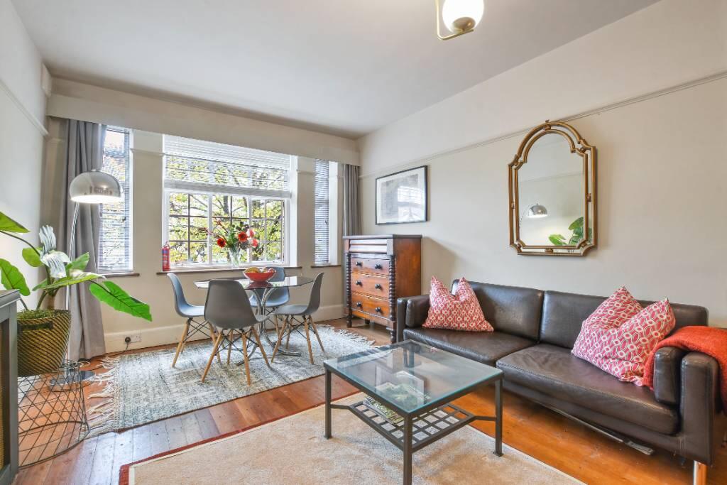 1 bed 1st Floor Flat for rent in Hampstead. From Naylius McKenzie - Belsize Park 1 bed 1st Floor Flat for rent in Hampstead. From Naylius McKenzie - Belsize Park