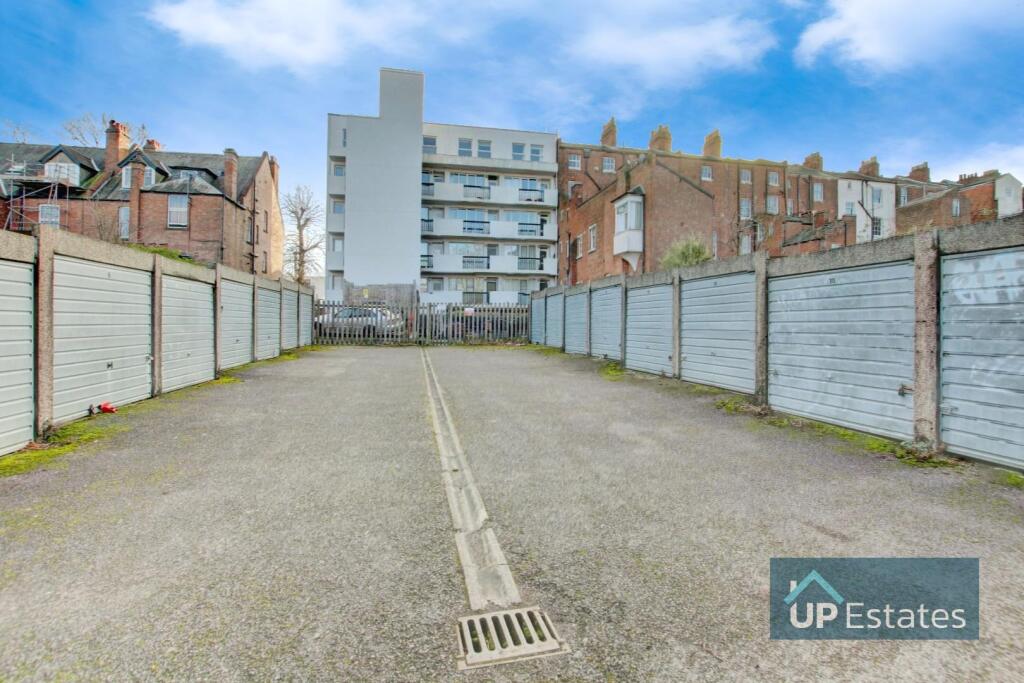 4 bed Garages for rent in Royal Leamington Spa. From UP Estates - Coventry 4 bed Garages for rent in Royal Leamington Spa. From UP Estates - Coventry