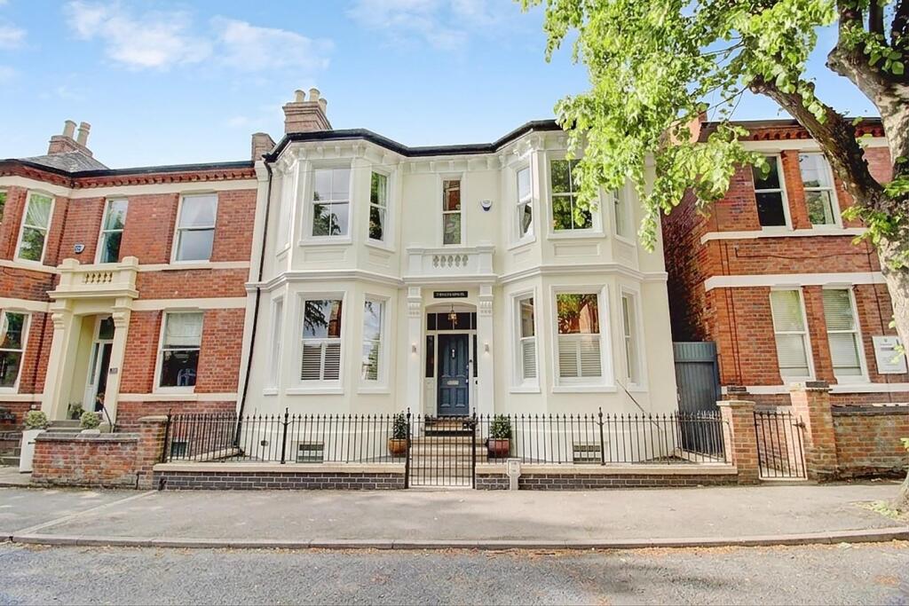 5 bed Semi Detached for rent in Royal Leamington Spa. From UP Estates - Coventry 5 bed Semi Detached for rent in Royal Leamington Spa. From UP Estates - Coventry