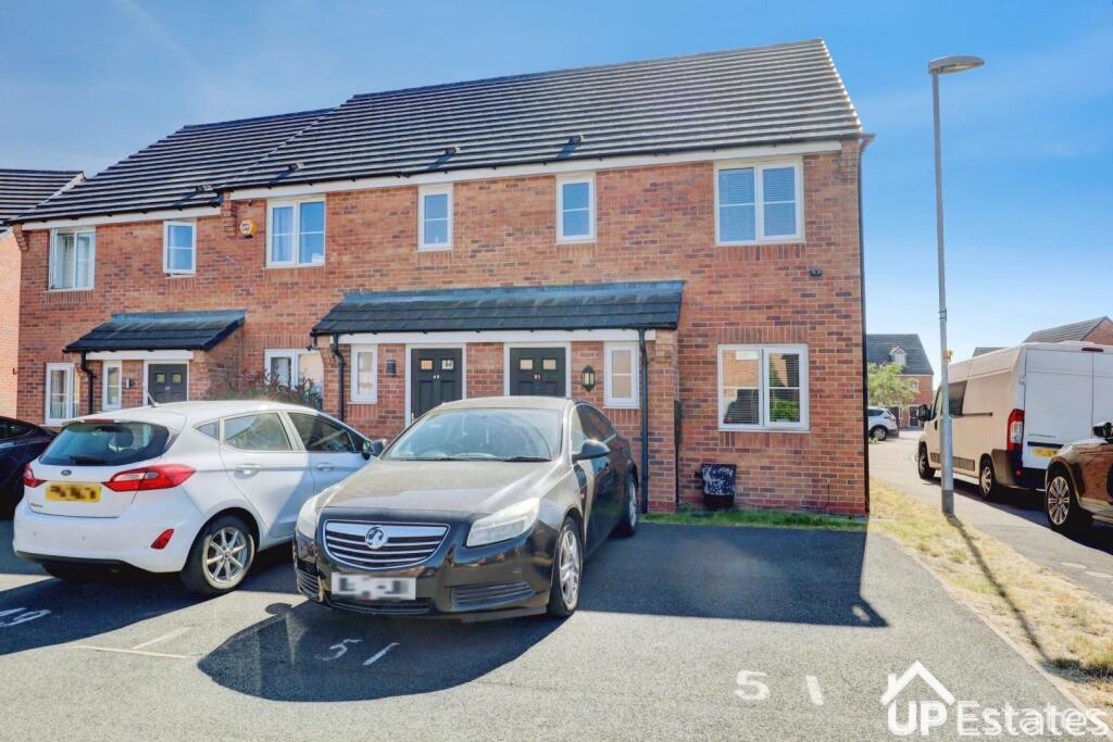 3 bed End of Terrace for rent in Hinckley. From UP Estates - Coventry