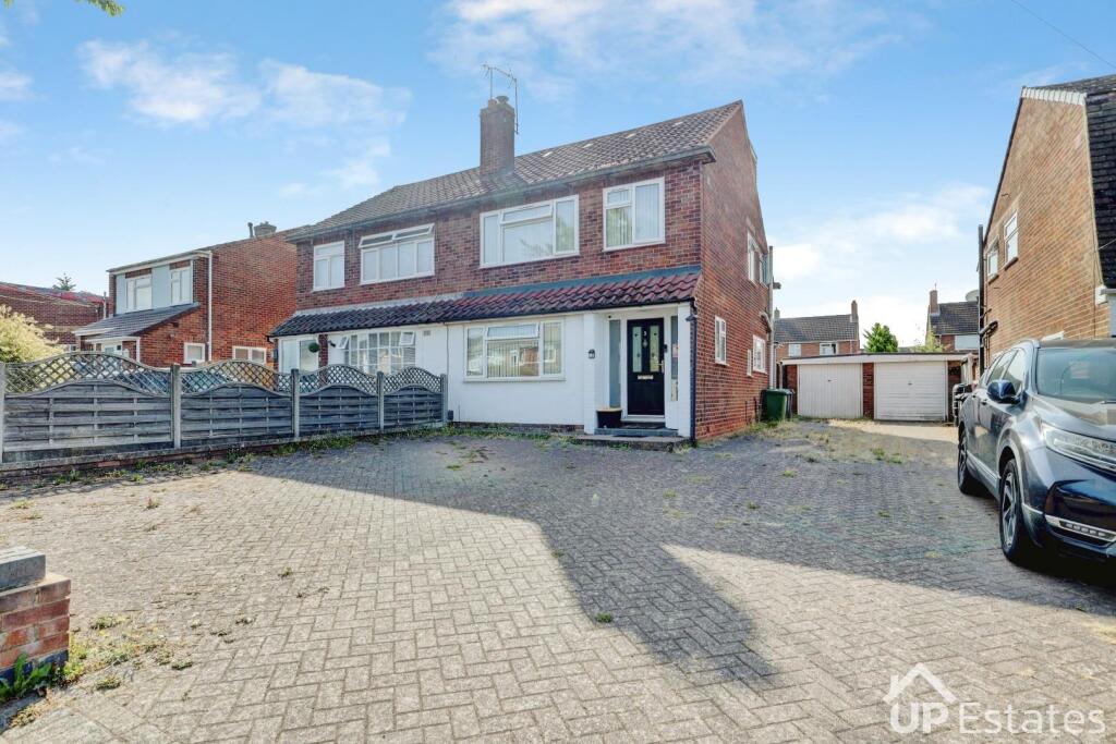 4 bed Semi Detached for rent in Kenilworth. From UP Estates - Coventry 4 bed Semi Detached for rent in Kenilworth. From UP Estates - Coventry