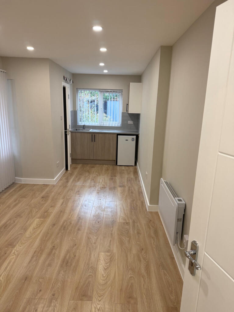0 bed Studio for rent in Romford. From Upper Class Estates