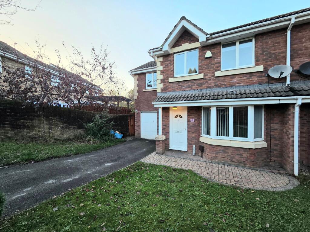 4 bed Semi Detached for rent in Pencoed. From Daniel Matthew Estate Agents - Bridgend