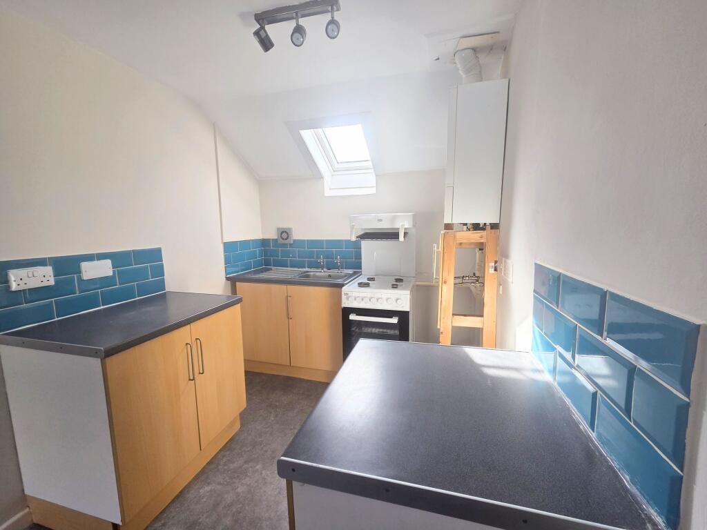 1 bed 1st Floor Flat for rent in Bridgend. From Daniel Matthew Estate Agents - Bridgend 1 bed 1st Floor Flat for rent in Bridgend. From Daniel Matthew Estate Agents - Bridgend