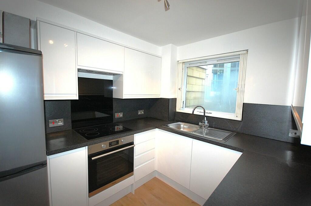 2 bed House (unspecified) for rent in Deptford. From Urtopia Limited - Millennium Quay