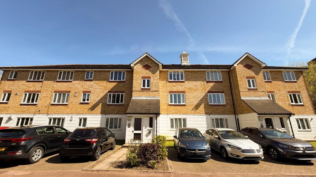 1 bed 1st Floor Flat for rent in Carshalton. From Ushers Estate Agents - Carshalton