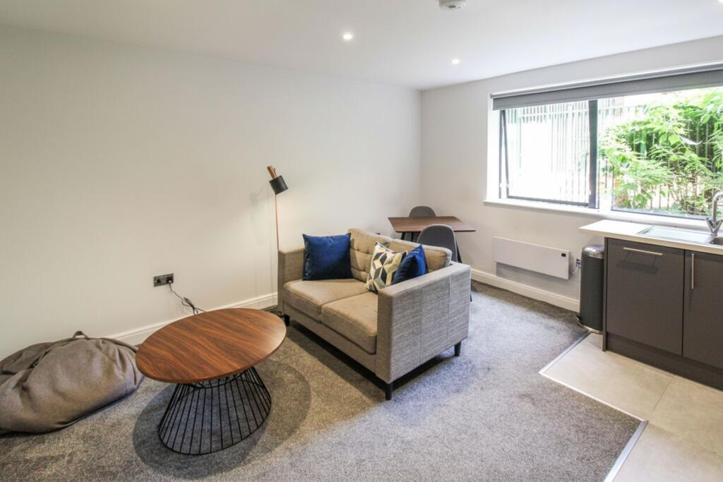 1 bed 1st Floor Flat for rent in Leeds. From Dwell - Headingley