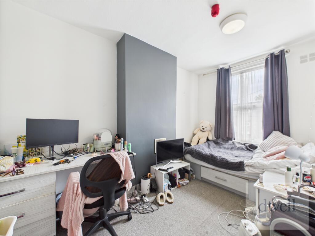1 bed House Share for rent in Leeds. From Dwell - Headingley
