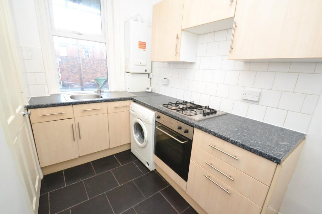 2 bed Mid Terraced House for rent in Troydale. From Dwell - Headingley