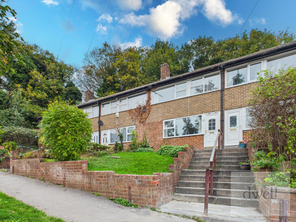 3 bed Mid Terraced House for rent in Leeds. From Dwell - Headingley 3 bed Mid Terraced House for rent in Leeds. From Dwell - Headingley
