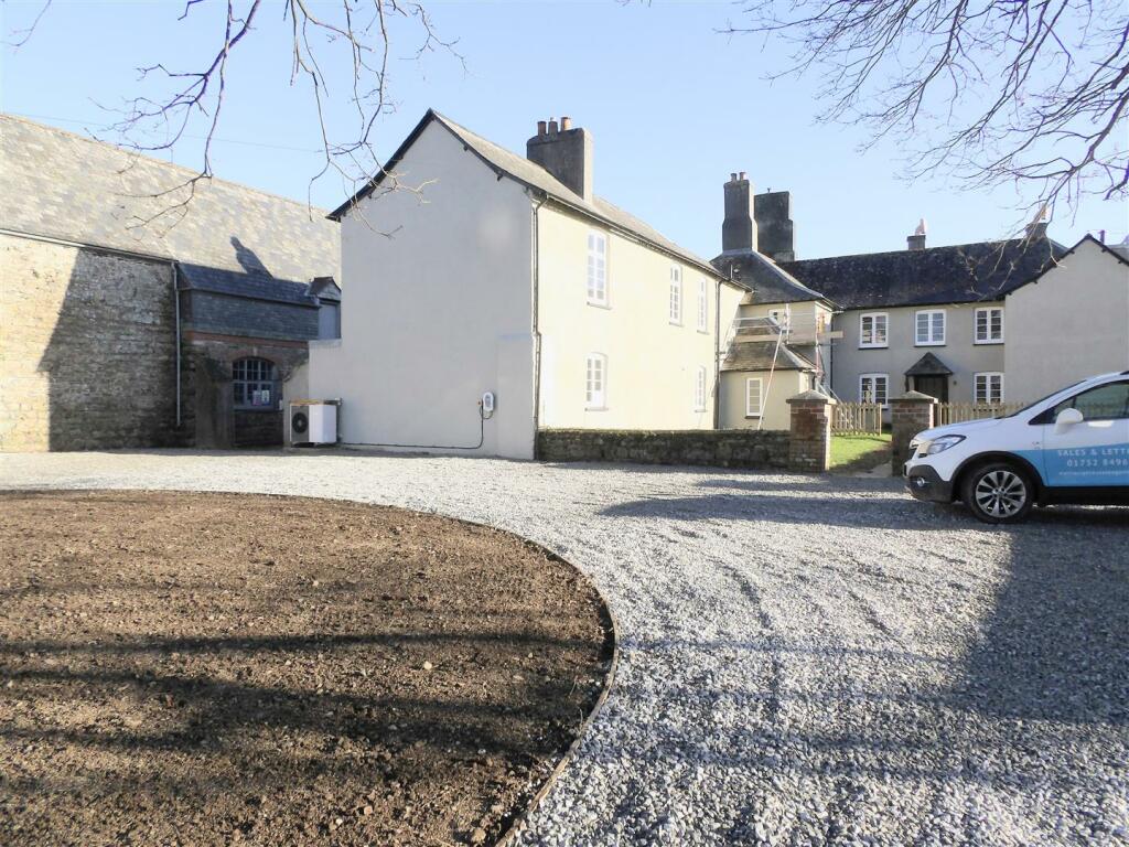 3 bed Farmhouse for rent in Saltash. From Wainwright Estate Agents - Saltash