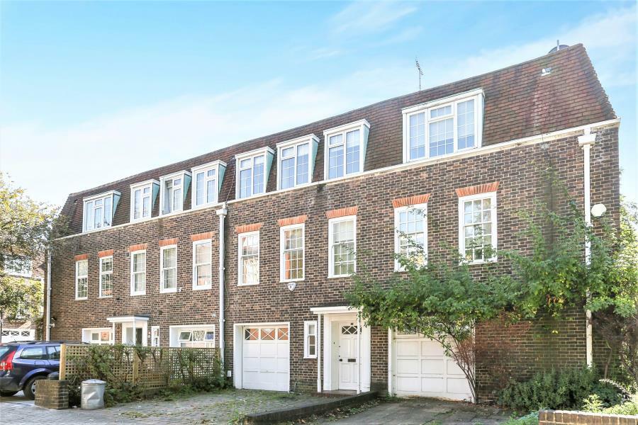 4 bed Mid Terraced House for rent in Kensington. From Wedgewood Estates