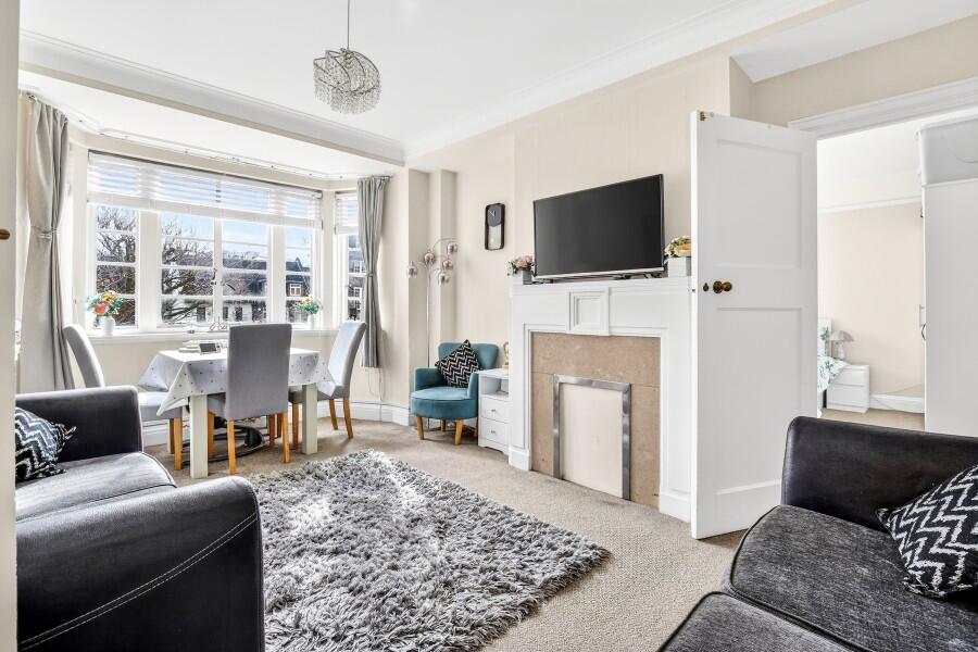 2 bed Apartment for rent in London. From Wedgewood Estates - London