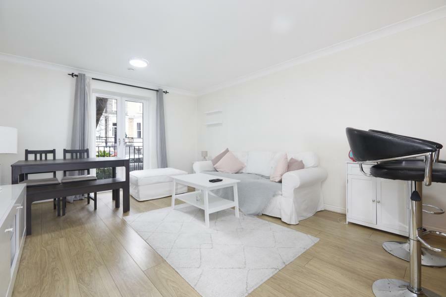 2 bed 1st Floor Flat for rent in London. From Wedgewood Estates - London