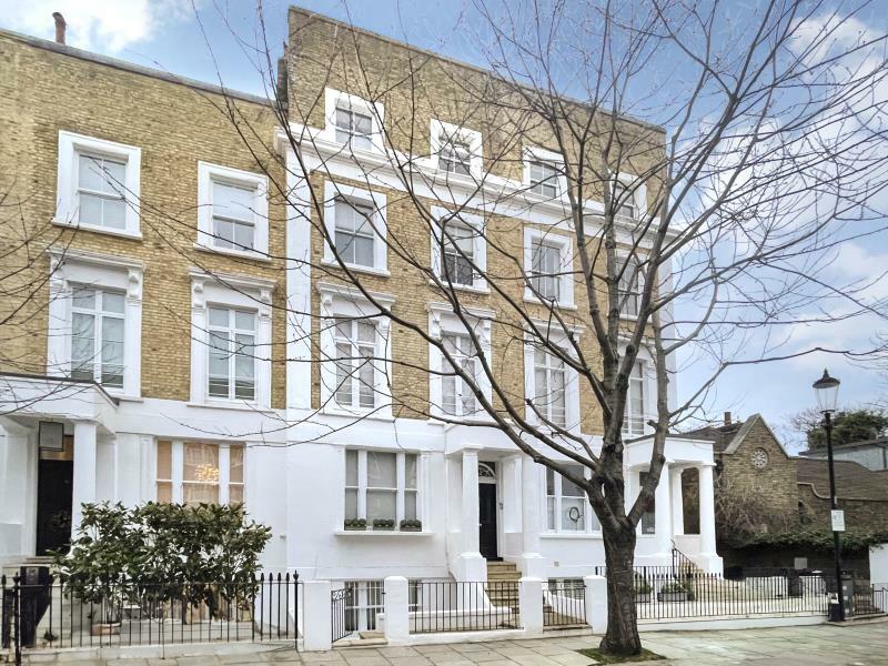 6 bed Mid Terraced House for rent in Chelsea. From Wedgewood Estates - London