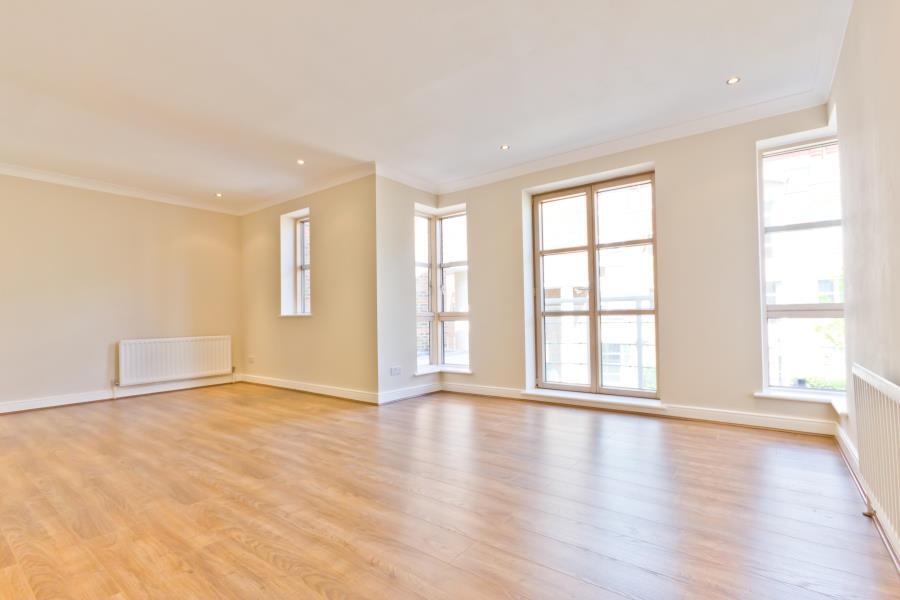 3 bed 1st Floor Flat for rent in Hammersmith. From Wedgewood Estates - London 3 bed 1st Floor Flat for rent in Hammersmith. From Wedgewood Estates - London