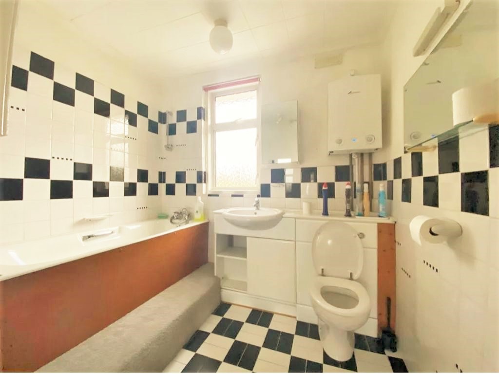 5 bed Semi-Detached for rent in Wembley. From Wex & Co - Residential