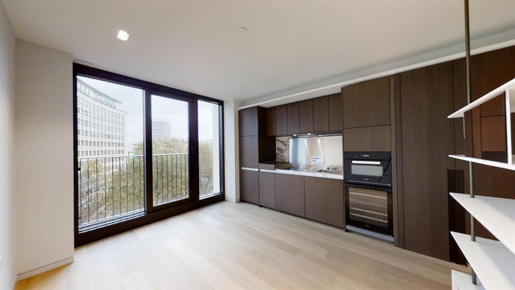 4 bed Studio for rent in Bermondsey. From Wigmore Jones - London 4 bed Studio for rent in Bermondsey. From Wigmore Jones - London
