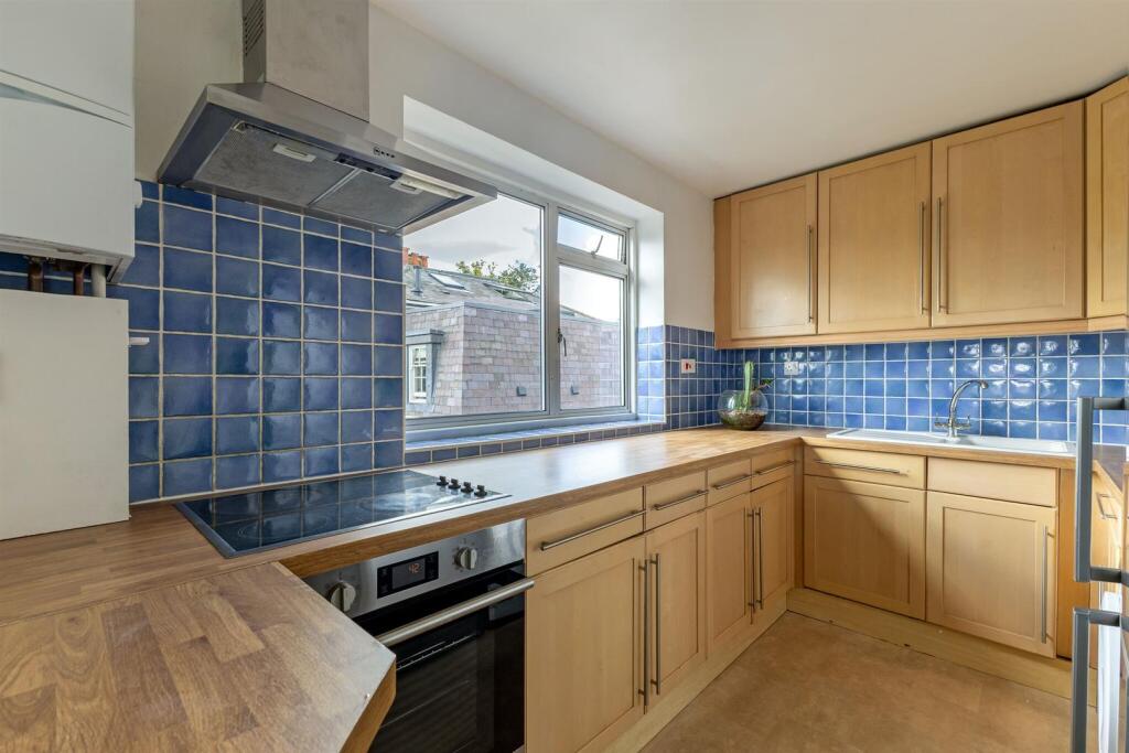3 bed Apartment for rent in Barnes. From Wigmore Jones - London 3 bed Apartment for rent in Barnes. From Wigmore Jones - London