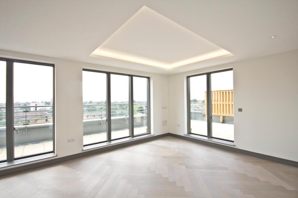 2 bed Penthouse for rent in Twickenham. From Wigmore Jones - London 2 bed Penthouse for rent in Twickenham. From Wigmore Jones - London