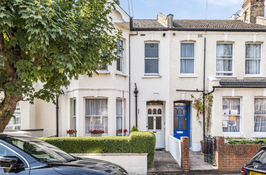 1 bed 1st Floor Flat for rent in London. From Kinleigh Folkard & Hayward - Sales - Southfields