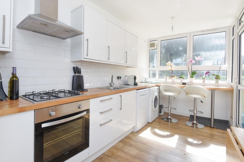 2 bed 1st Floor Flat for rent in Wimbledon. From Kinleigh Folkard & Hayward - Sales - Southfields