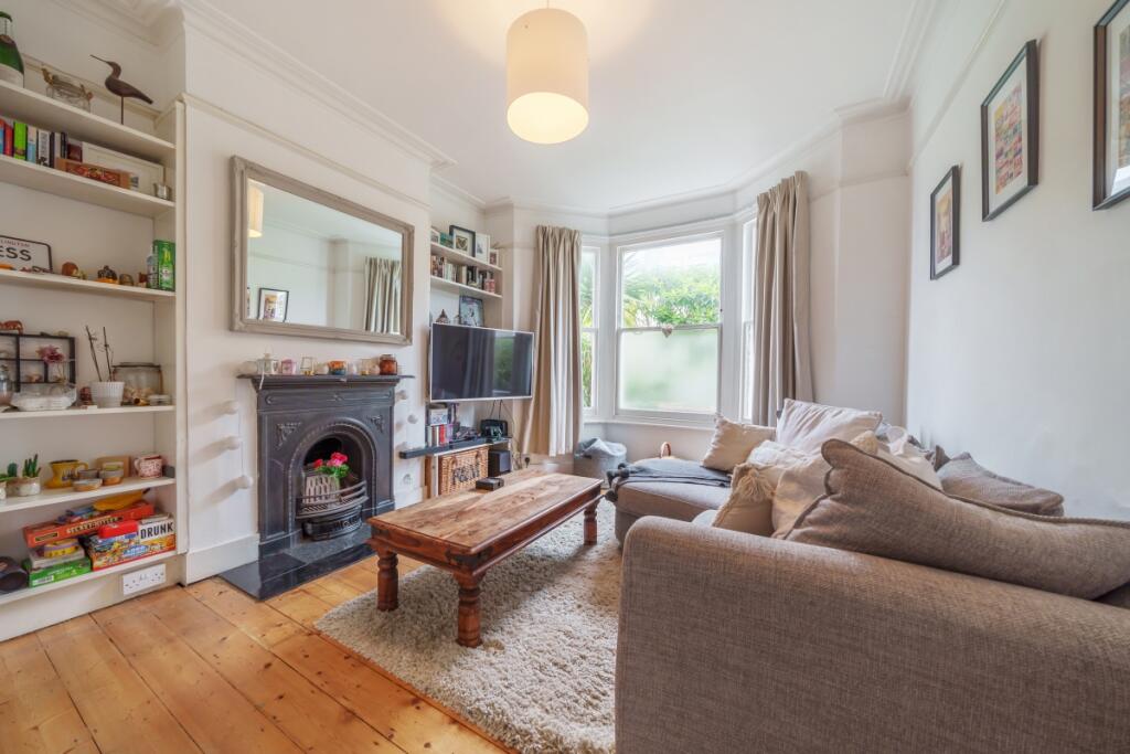 3 bed Detached for rent in Wandsworth. From Kinleigh Folkard & Hayward - Sales - Southfields