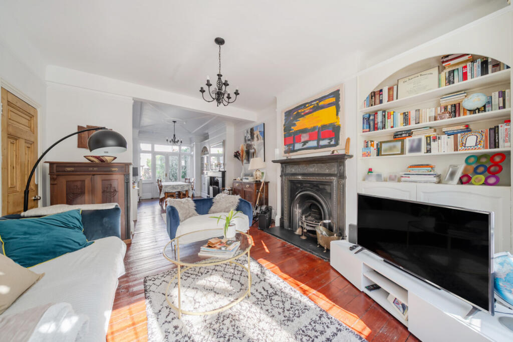 4 bed Mid Terraced House for rent in London. From Kinleigh Folkard & Hayward - Sales - Southfields