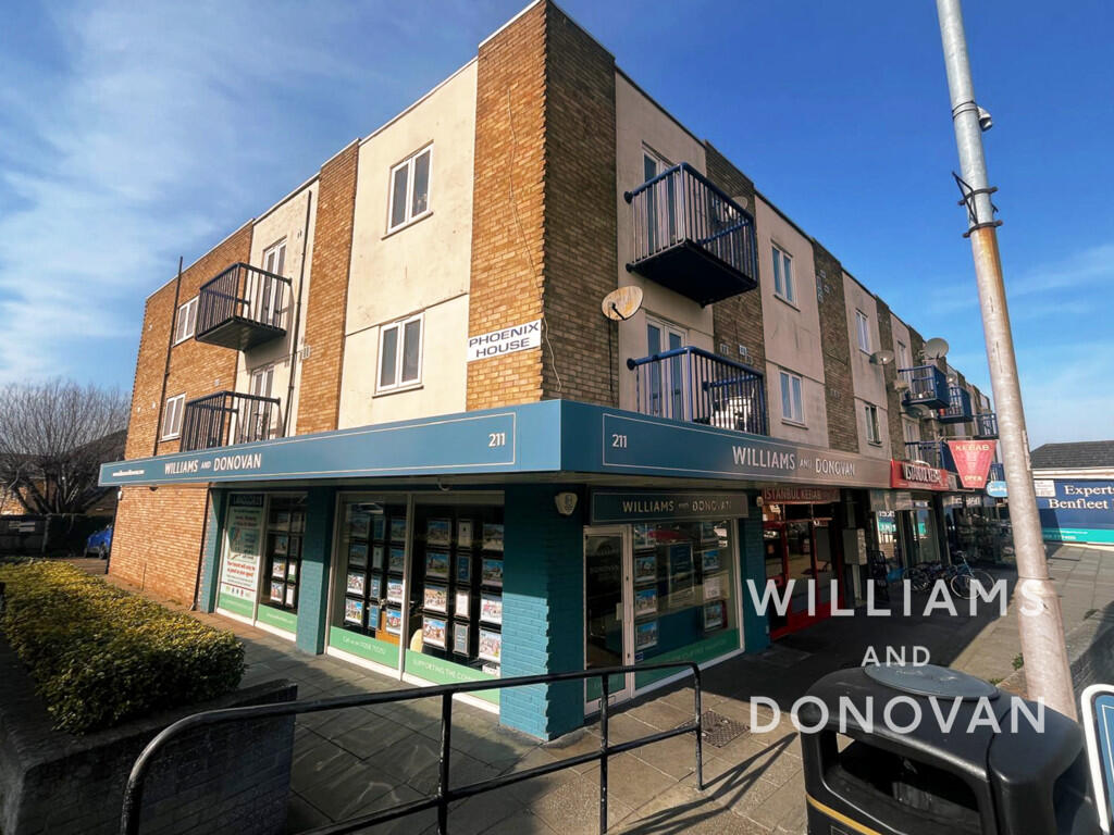 2 bed 1st Floor Flat for rent in Tarpots. From Williams and Donovan - Benfleet