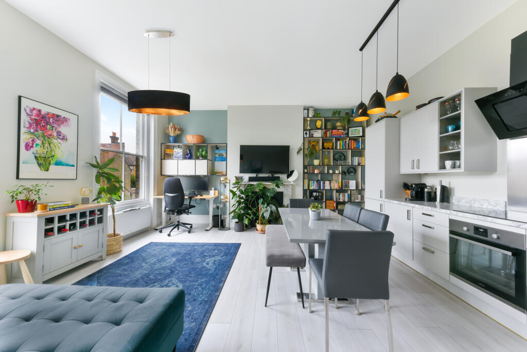 1 bed 1st Floor Flat for rent in Wandsworth. From Winchester White - Battersea