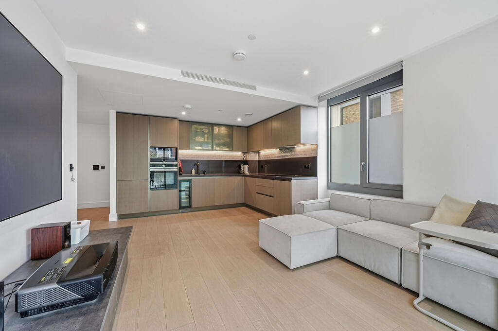 3 bed Apartment for rent in Battersea. From Winchester White - Battersea 3 bed Apartment for rent in Battersea. From Winchester White - Battersea