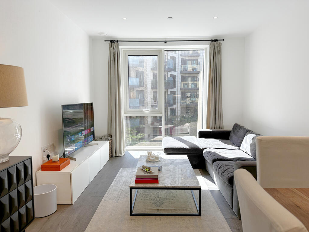 1 bed 1st Floor Flat for rent in Wandsworth. From Winchester White - Battersea 1 bed 1st Floor Flat for rent in Wandsworth. From Winchester White - Battersea