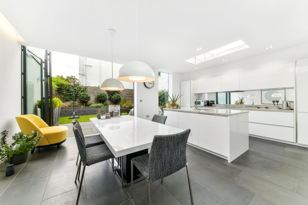 4 bed Detached for rent in Streatham. From Winchester White - Battersea