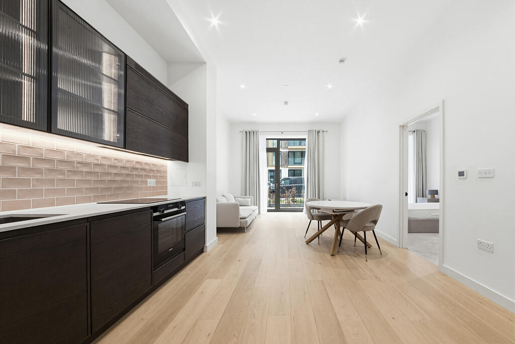 1 bed 1st Floor Flat for rent in Woolwich. From Winchester White - Battersea