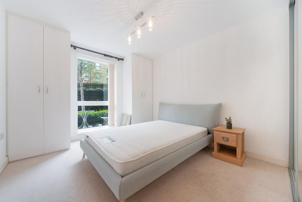 1 bed 1st Floor Flat for rent in Clapham. From Winchester White - Battersea