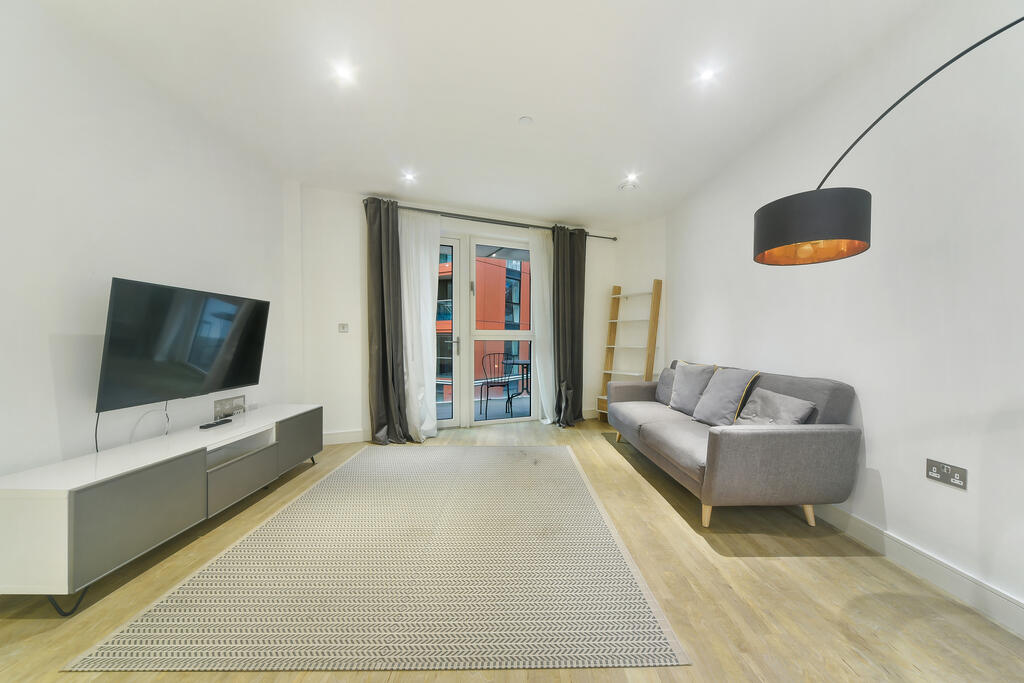 1 bed 1st Floor Flat for rent in Clapham. From Winchester White - Battersea 1 bed 1st Floor Flat for rent in Clapham. From Winchester White - Battersea