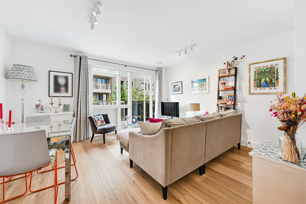 2 bed 1st Floor Flat for rent in Wandsworth. From Winchester White - Battersea 2 bed 1st Floor Flat for rent in Wandsworth. From Winchester White - Battersea